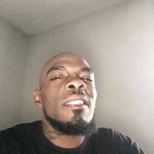 Meet your Posher, Javier